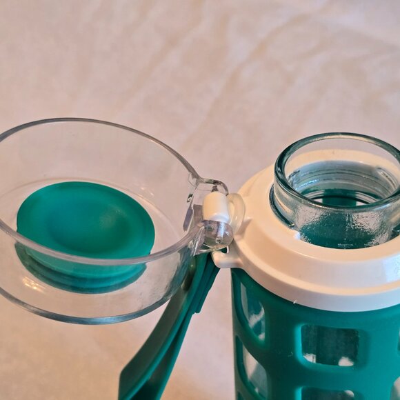 Ello Syndicate Glass Water Bottle Green 20-ounce Reusable Drink Flip Top Lid GUC - Picture 6 of 12